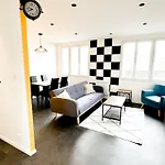 Coliving - Wifi - Tv - Proche Tram - L\'Escale Partagee