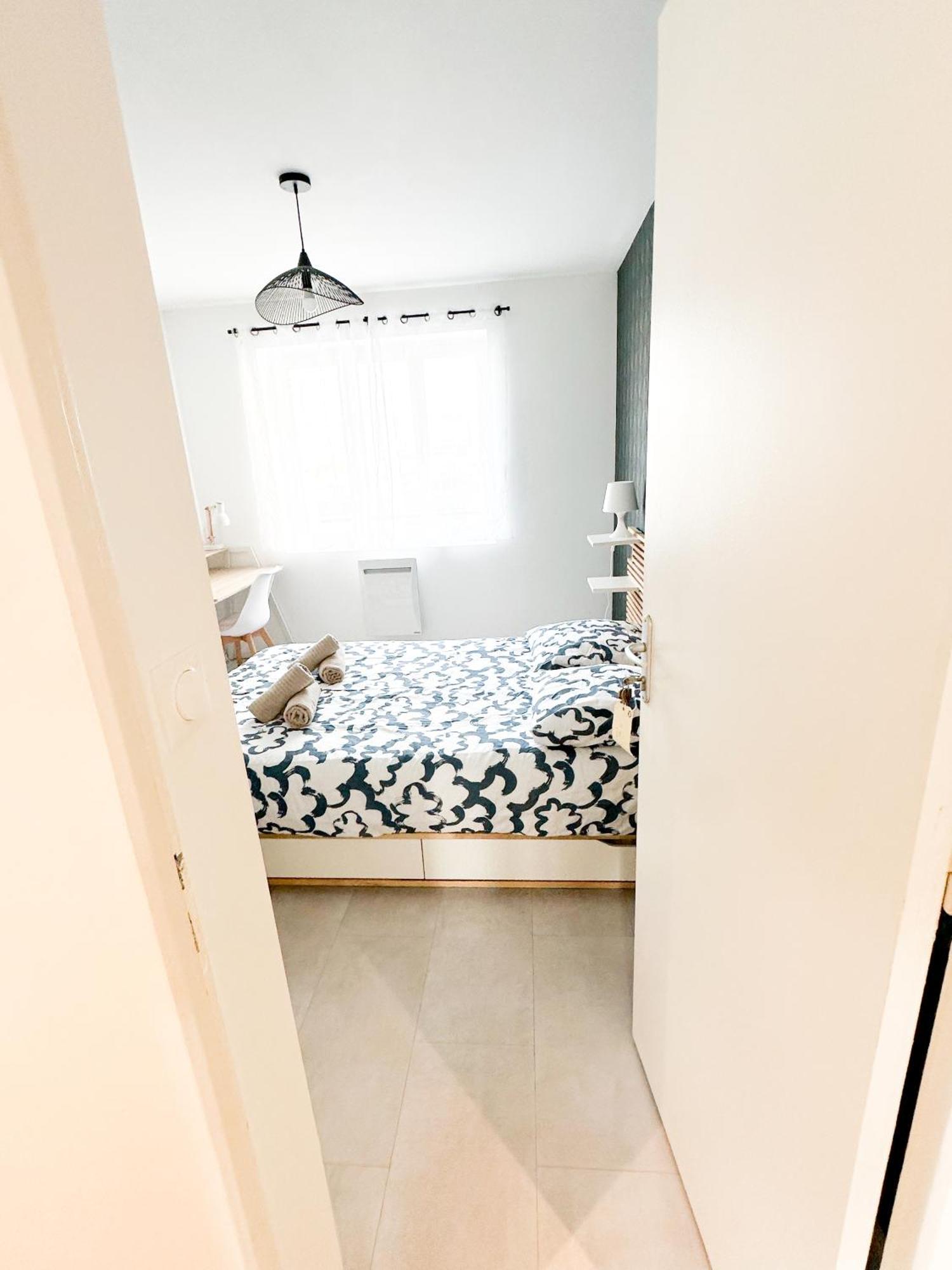 Coliving - Wifi - Tv - Proche Tram - L'escale Partagee Guest house *