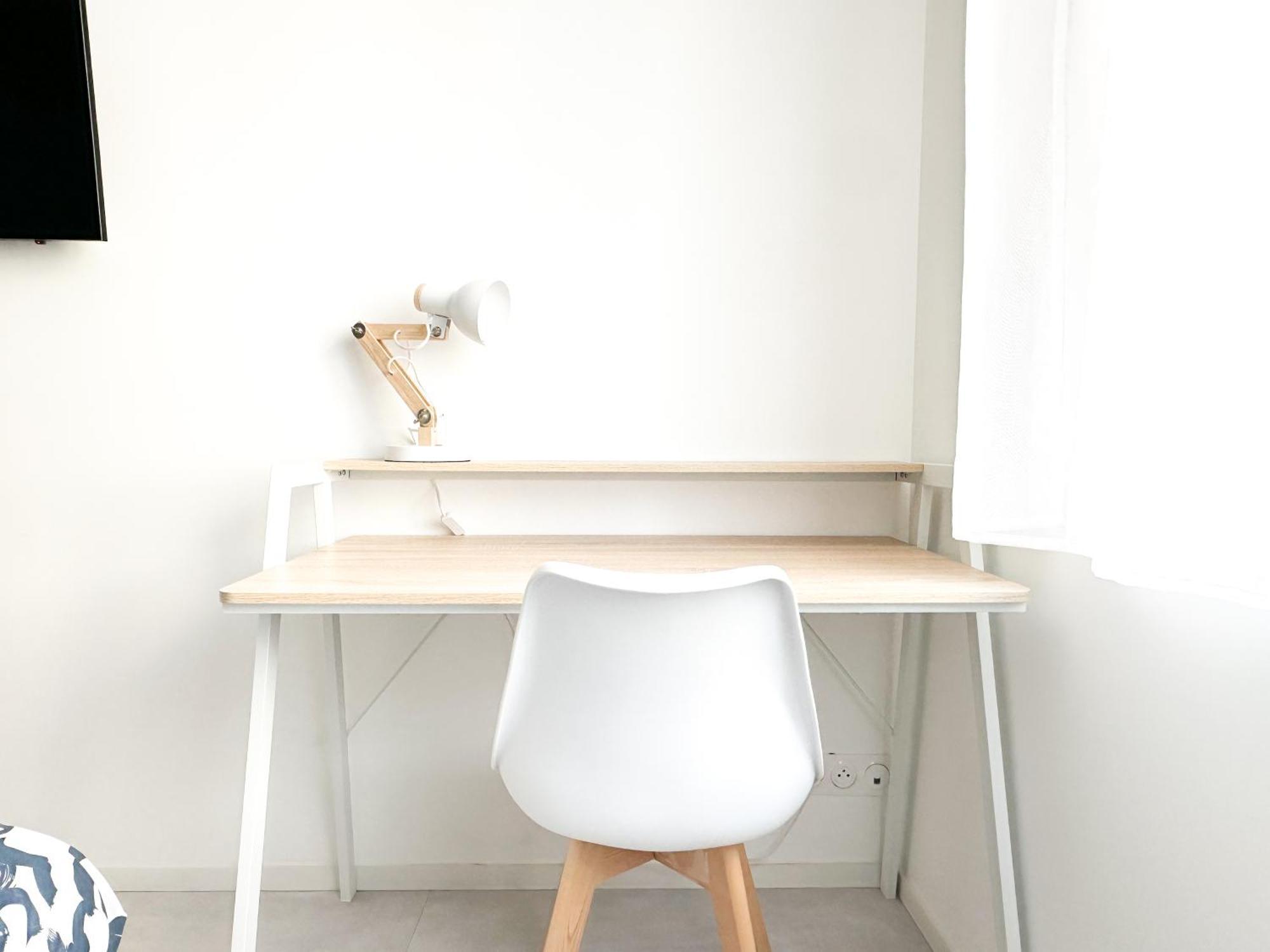 Coliving - Wifi - Tv - Proche Tram - L'escale Partagee Guest house *